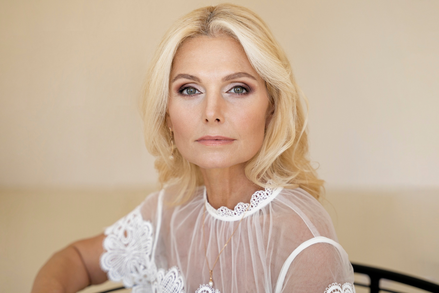 Donna anziana delusa