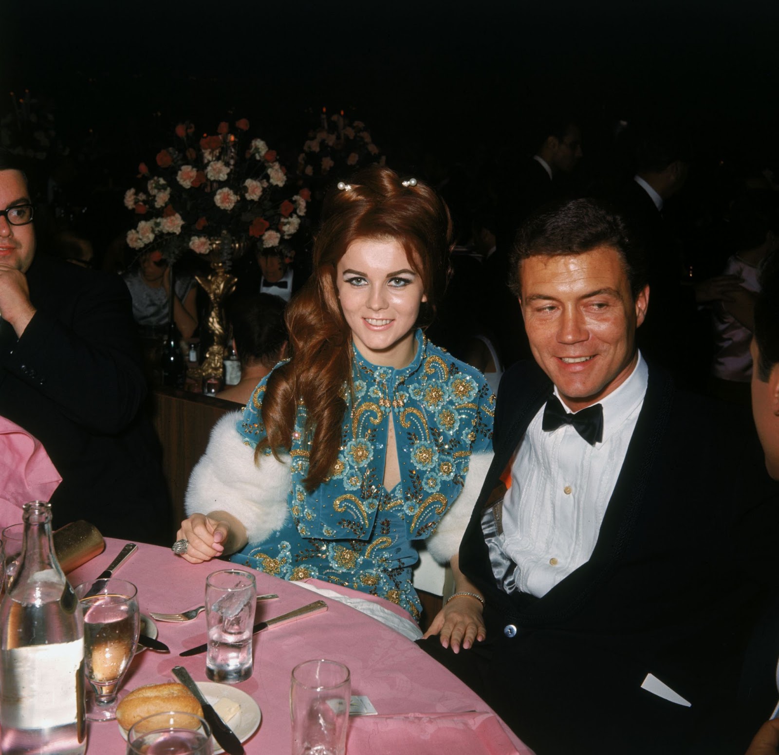 La star televisiva e Roger Smith agli Oscar nel 1965